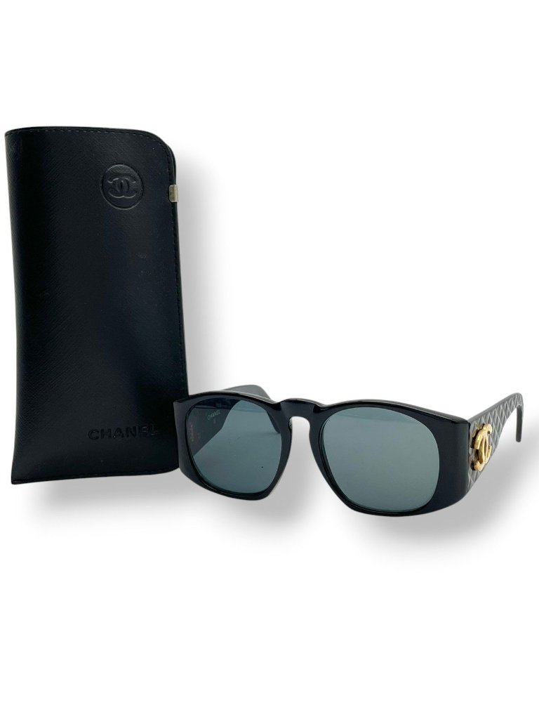 Chanel Sunglasses Eyewear Quilted Black Gold Cc Logo Vintage Classic Purple